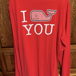 Vineyard Vines Men’s Long Sleeve T-Shirt.